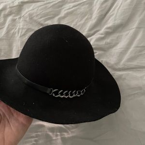 100% wool hat